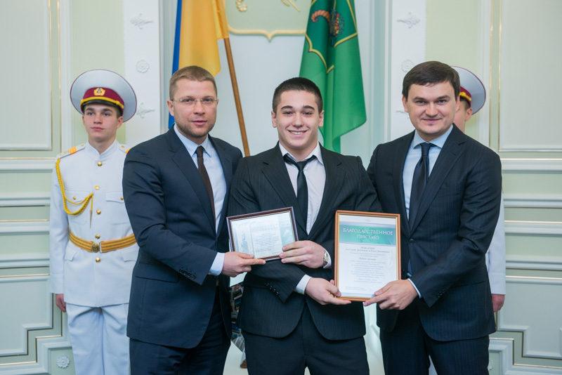 У Харкові відзначили кращих учнів Дзержинського району