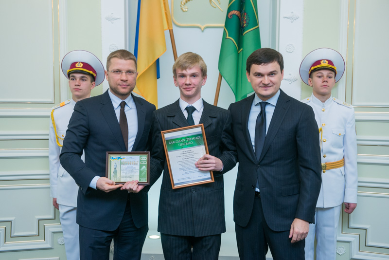 У Харкові відзначили кращих учнів Дзержинського району