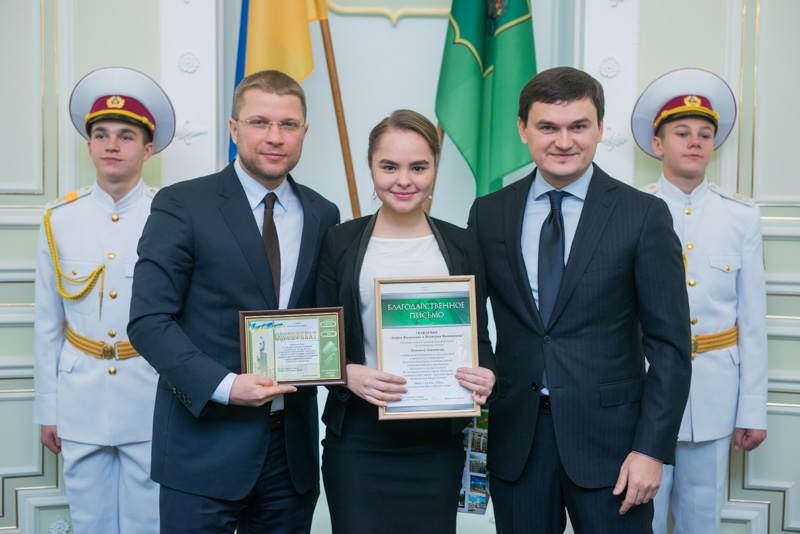 У Харкові відзначили кращих учнів Дзержинського району