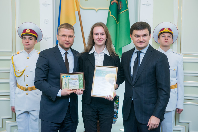 У Харкові відзначили кращих учнів Дзержинського району