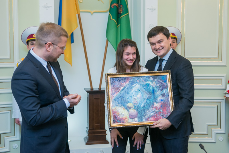 У Харкові відзначили кращих учнів Дзержинського району