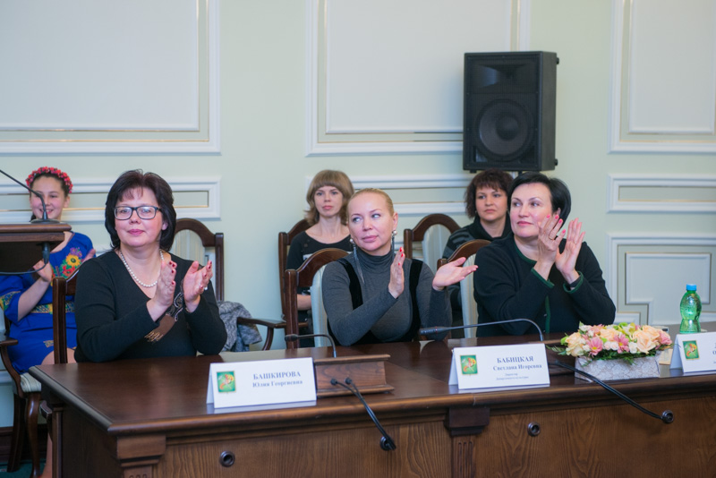 У Харкові відзначили кращих учнів Дзержинського району