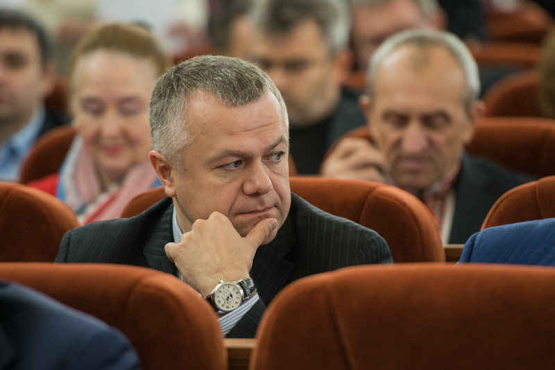 Затверджено заступників Харківського міського голови і склад виконкому