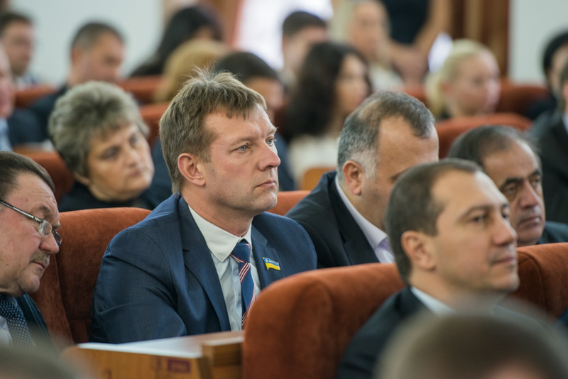 Затверджено заступників Харківського міського голови і склад виконкому