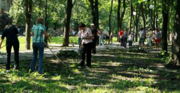 Понад 850 співробітників виконкому та депутатів Харківської міськради вийдуть на суботник