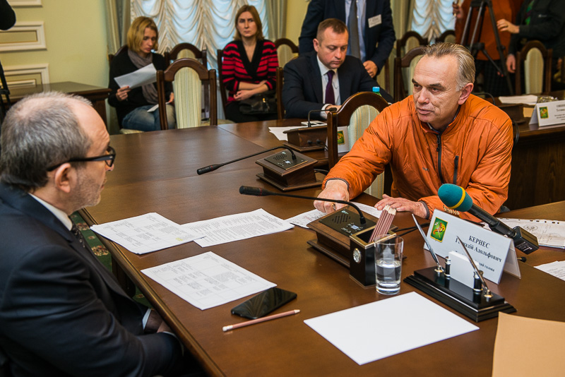 Геннадій Кернес: Щоб забезпечити житлом учасників АТО, Харкову потрібна підтримка держави