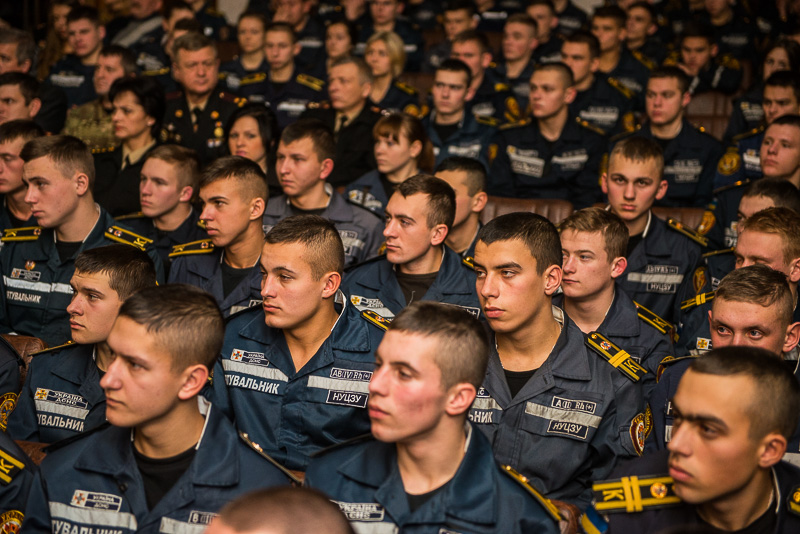 У Харкові нагородили рятувальників, які воювали в зоні АТО