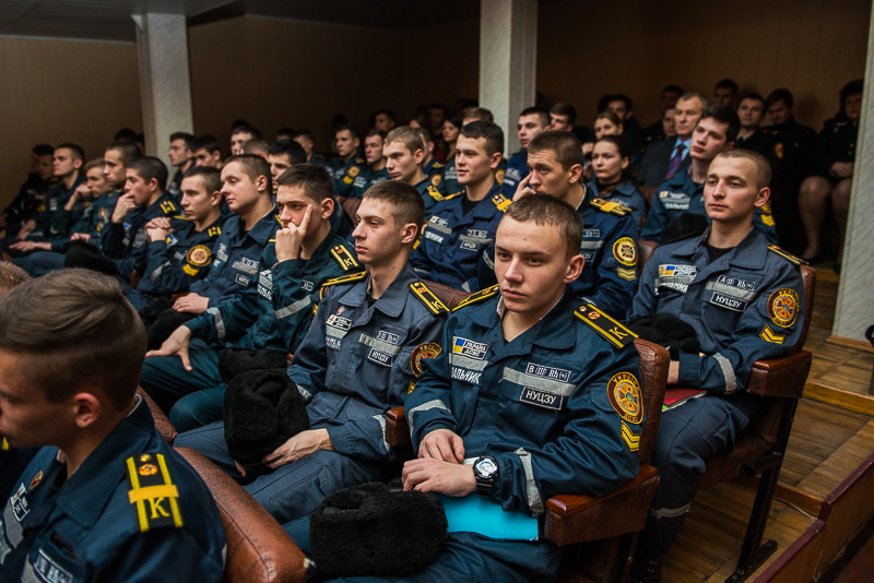 У Харкові нагородили рятувальників, які воювали в зоні АТО