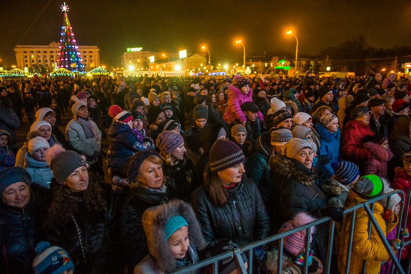 На площі Свободи запалала головна ялинка Харкова