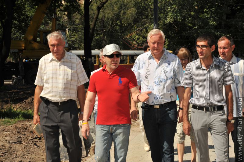 Під час суботника в Орджонікідзевському районі вивезли 250 куб.м сміття й прибрали 30 га території