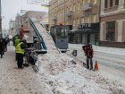 Близько 150 спецмашин прибирають сніг на дорогах Харкова