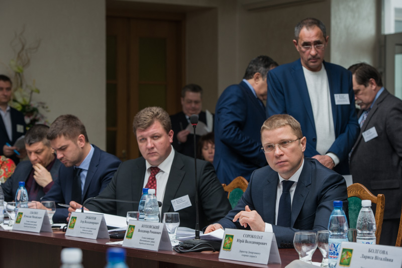 Геннадій Кернес: Автобуси перевізників, які хочуть працювати в місті, я буду перевіряти особисто