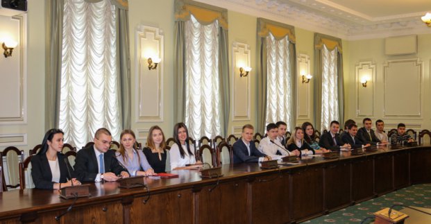 У міськраді завершилася практика студентів-юристів