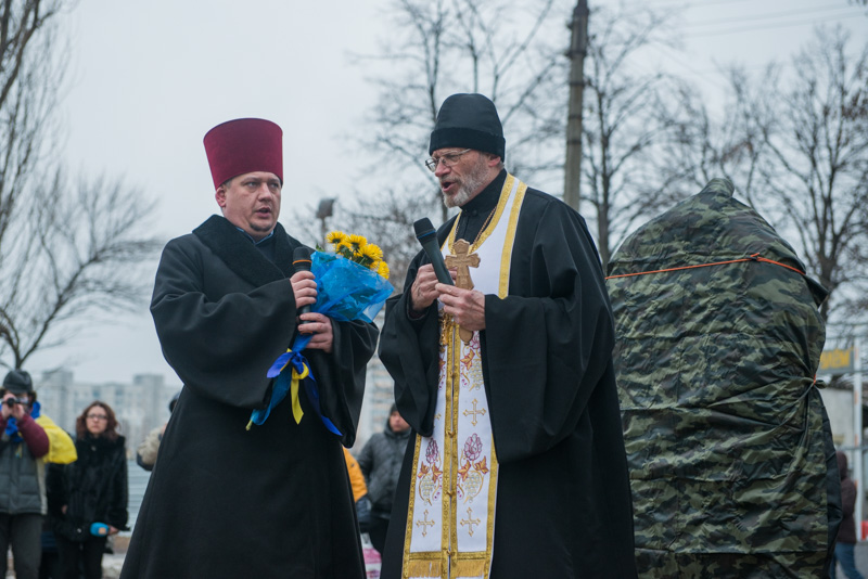 У Харкові відкрили пам'ятний знак загиблим під час теракту біля Палацу спорту
