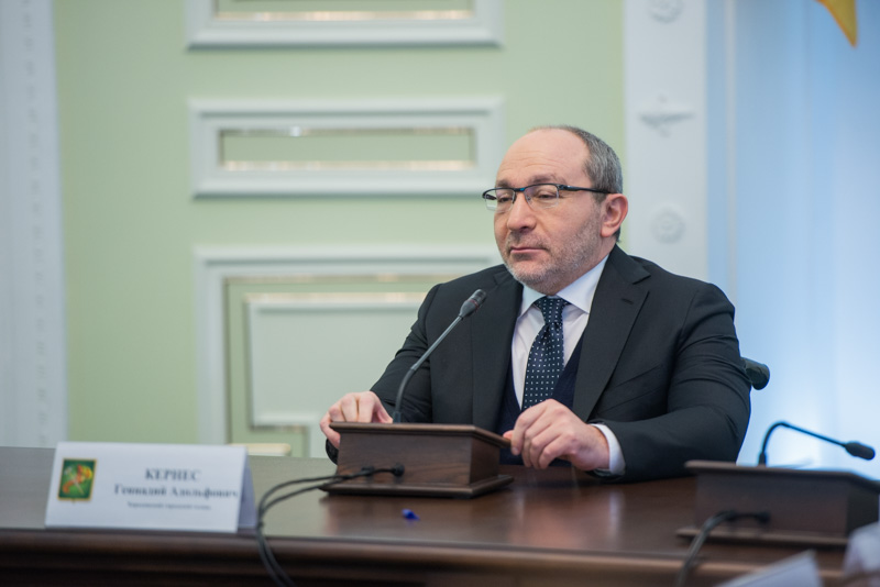 Геннадій Кернес нагородив «Вчителів року»
