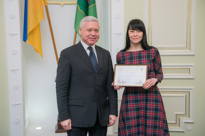 Харків'янок в міській раді привітали з 8 Березня