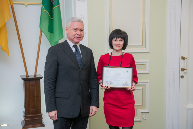 Харків'янок в міській раді привітали з 8 Березня