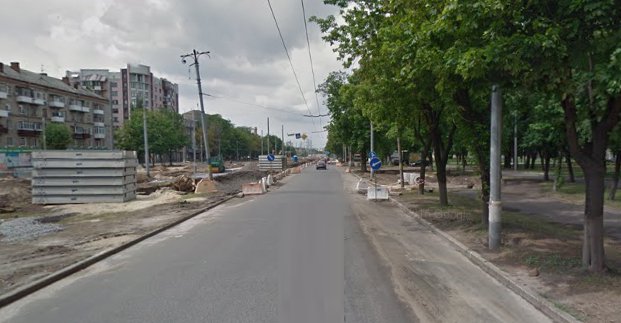 На Московському проспекті на два дні перекривається рух (доповнено)