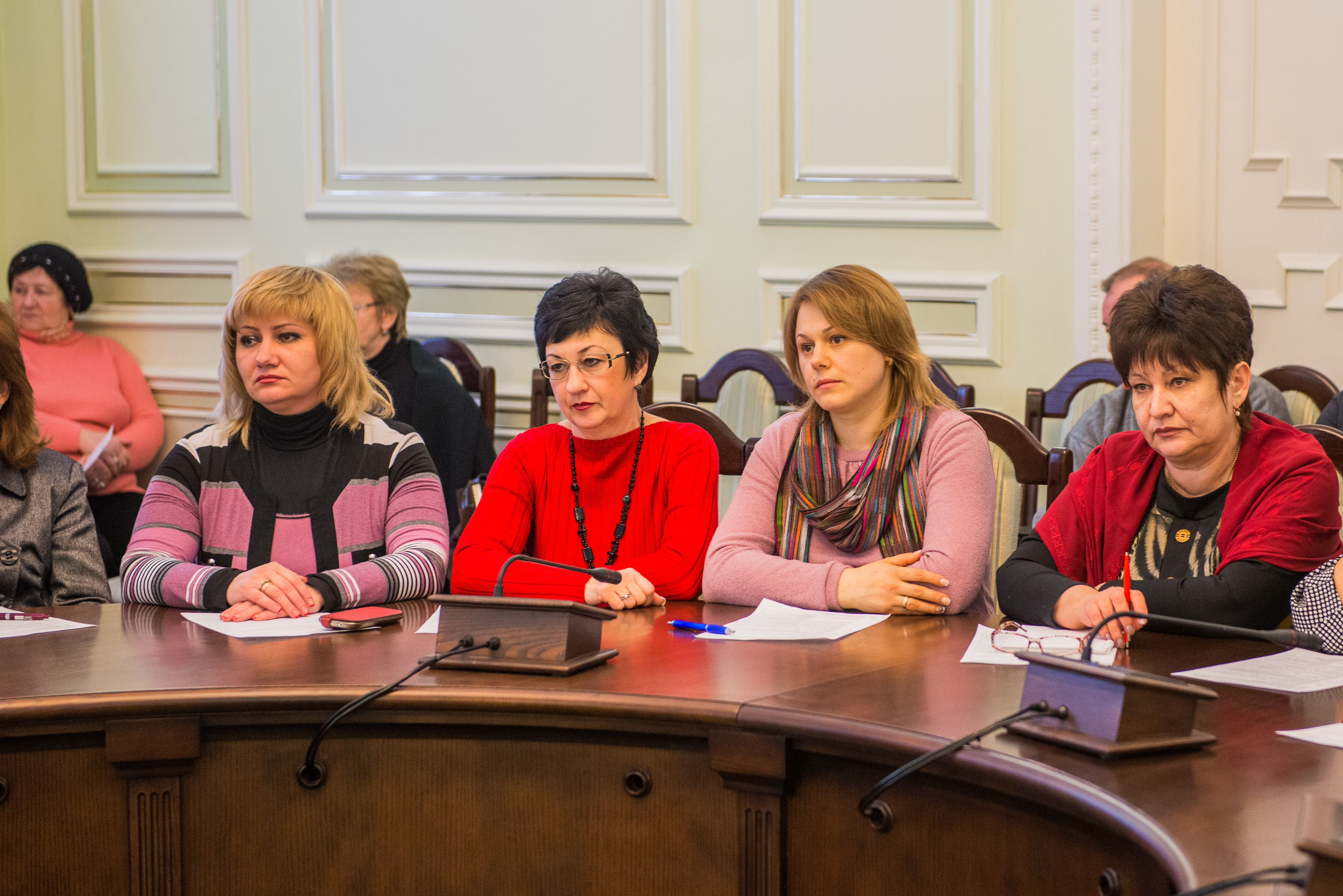 У Харкові обговорили проблеми надання соціально-медичних послуг людям похилого віку