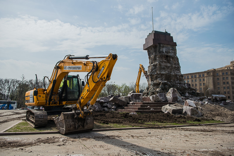 На місці пам'ятника Леніну на площі Свободи будувати нічого не планується