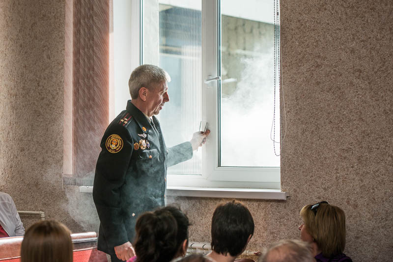 Харківські рятувальники навчають вчителів правилам безпеки