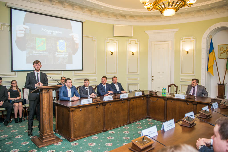 Харківська молодіжна рада розпочала співпрацю з колегами з Дніпропетровська