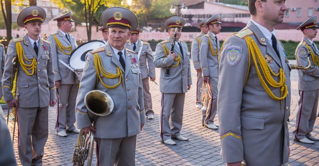 До Дня Перемоги в центрі Харкова покажуть військові фільми і пройде парад оркестрів