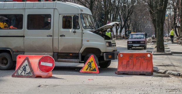 Рух транспорту по вулицям Літературній та Данилевського буде закритий до середини травня