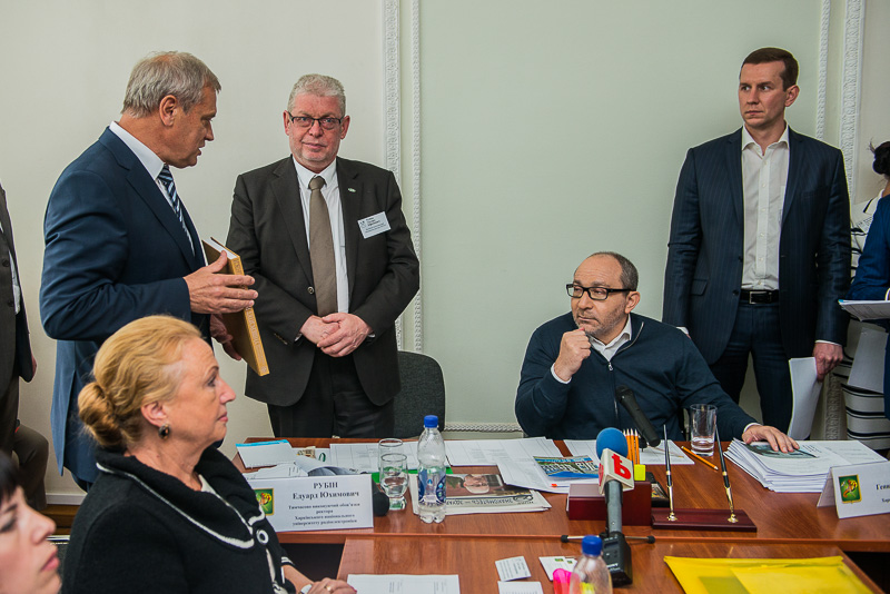 Геннадій Кернес проводить особистий прийом в ХНУРЕ