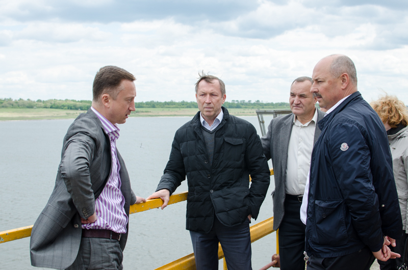 Депутати міськради ознайомилися з роботою комплексу водопідготовки на Краснопавлівському водосховищі