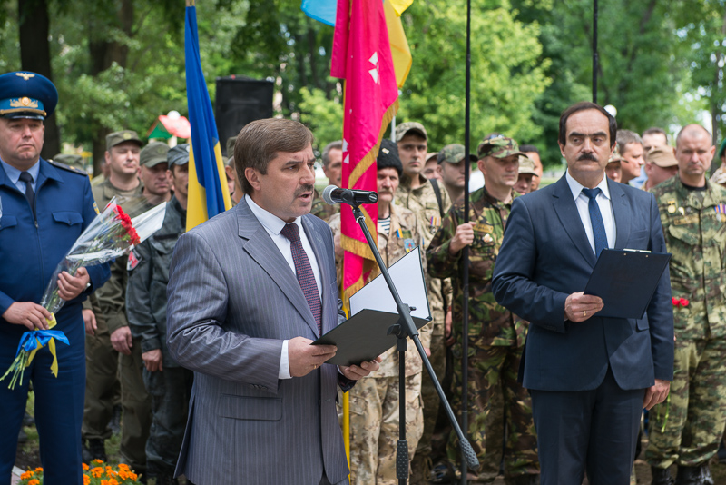 «Кіборги» заклали капсулу на місці майбутнього пам'ятника воїнам АТО