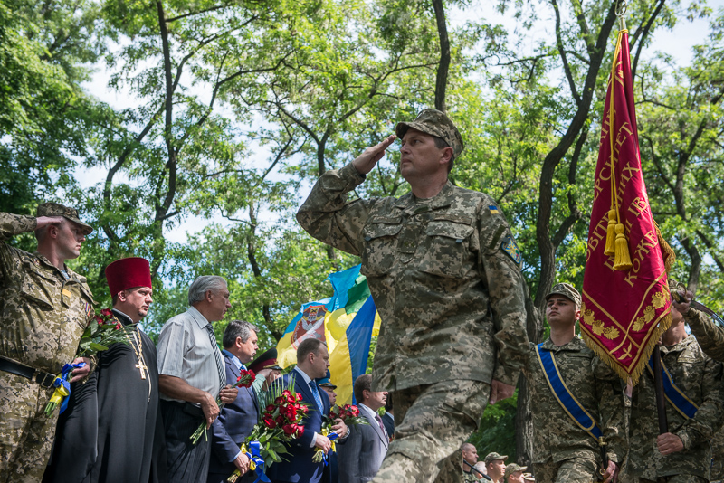 «Кіборги» заклали капсулу на місці майбутнього пам'ятника воїнам АТО