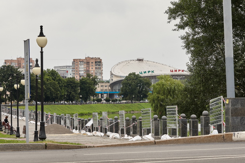 На Гімназійній набережній проводиться ремонт