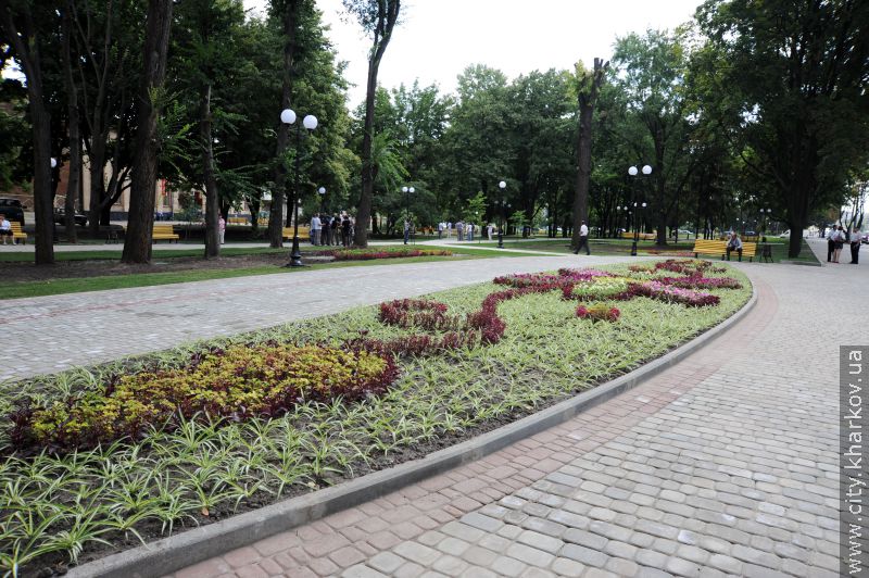 У Харкові відкрили два оновлених сквери