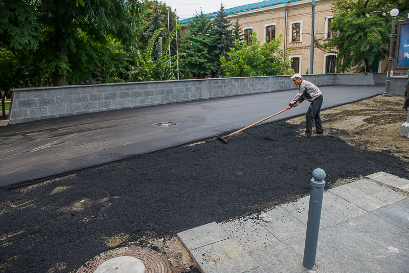 У Харкові відремонтують 22 пішохідних виходи з метро