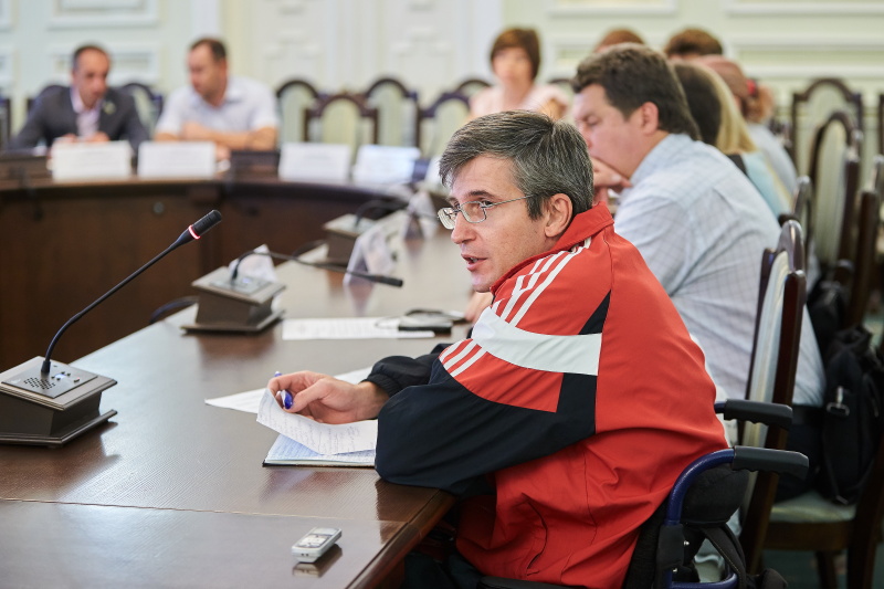У міськраді обговорили проблему доступності будівель для людей з інвалідністю