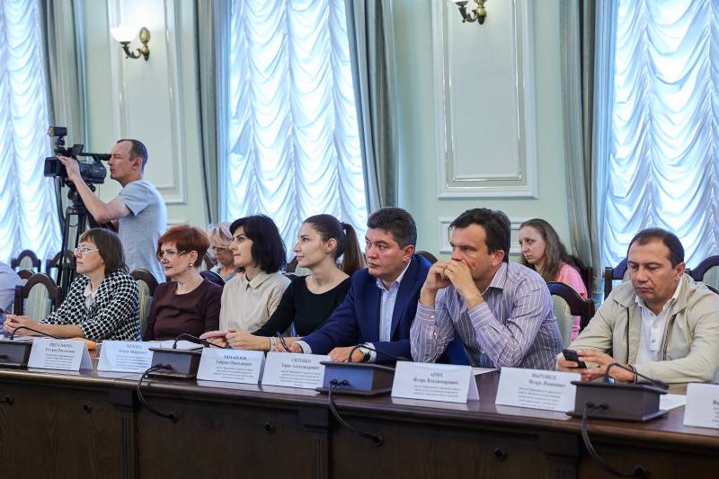 У міськраді обговорили проблему доступності будівель для людей з інвалідністю