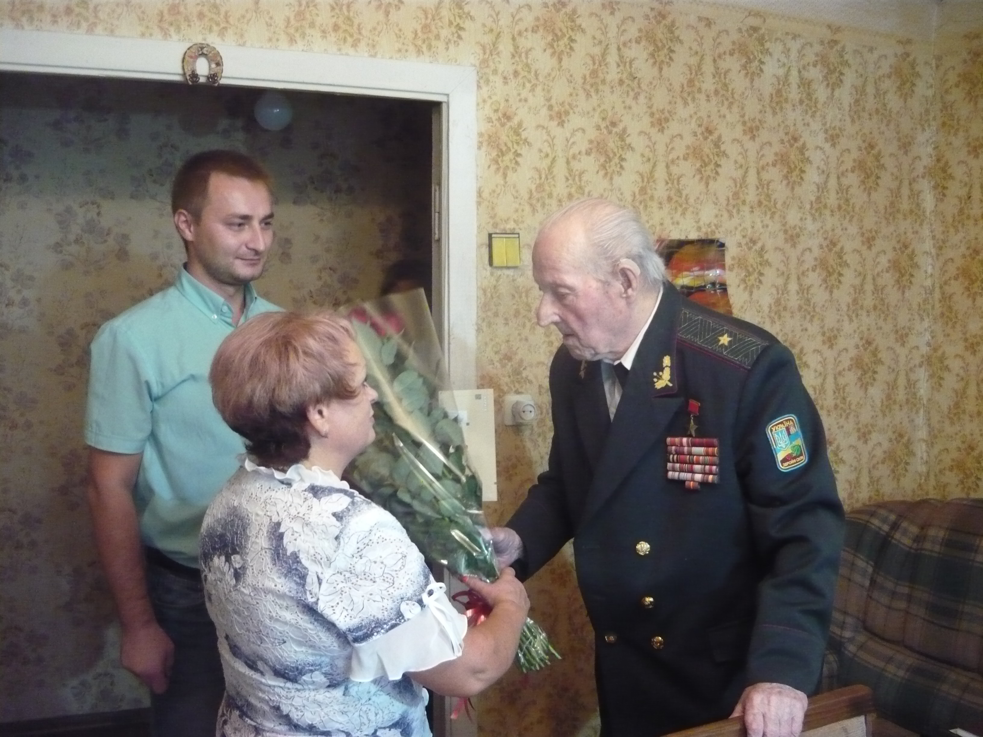 Героя Радянського Союзу Федора Пуртова привітали з Днем визволення Харкова