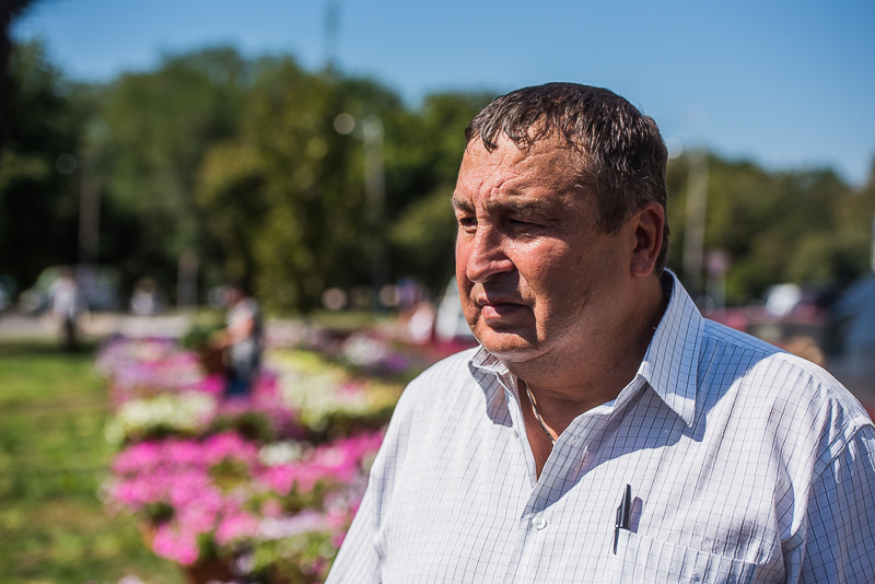 Харківським школам і лікарням дарують квіти