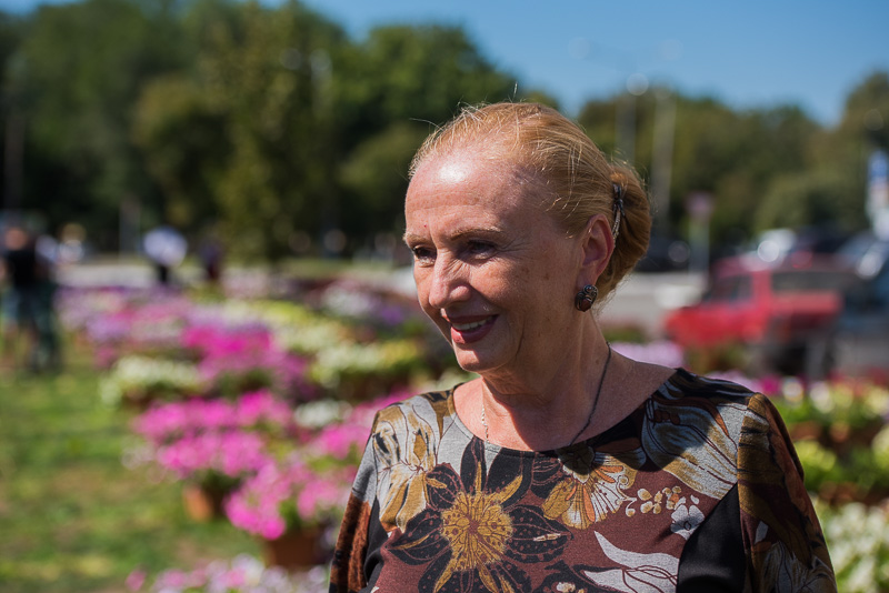 Харківським школам і лікарням дарують квіти