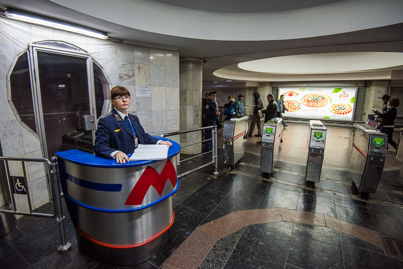 У харківському метро організували службу допомоги незрячим