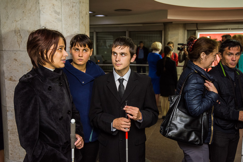 У харківському метро організували службу допомоги незрячим