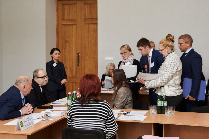 Геннадій Кернес провів особистий прийом в університеті імені Ярослава Мудрого