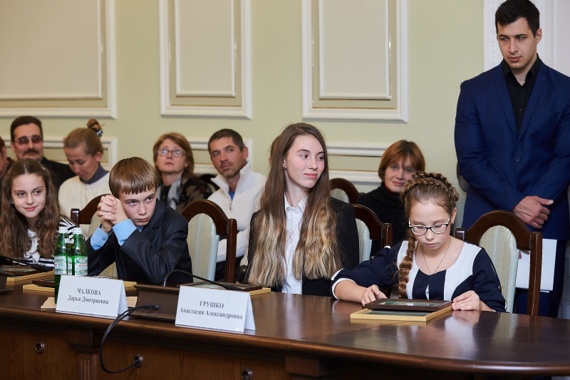У Харкові відзначили кращих учнів Шевченківського району