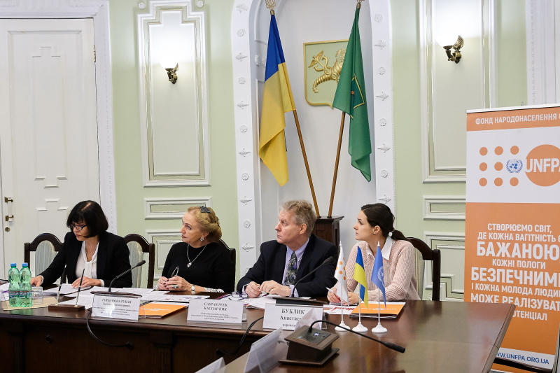 У Харкові відкрили Центр допомоги жінкам, які постраждали від насильства