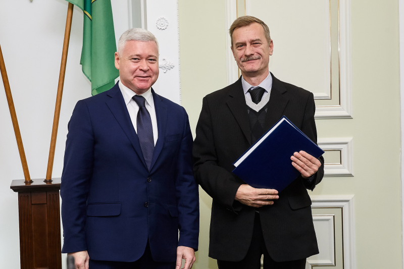 Ігор Терехов вручив премії Харківської міської ради