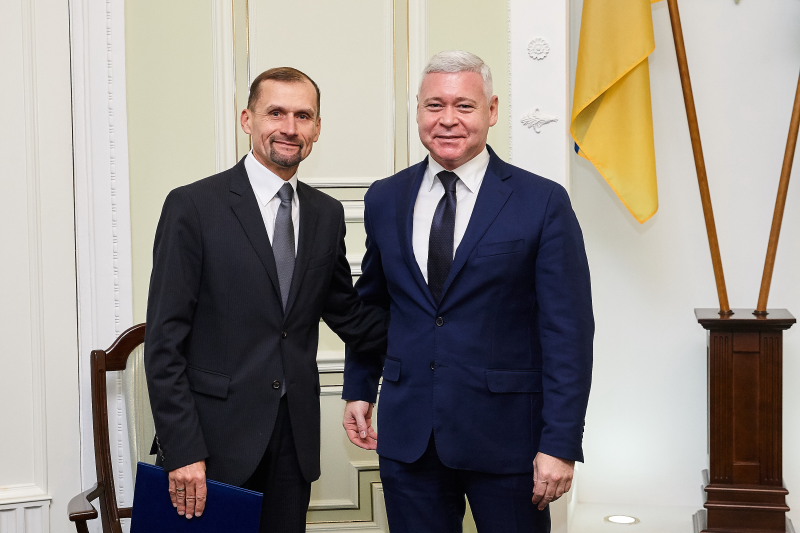 Ігор Терехов вручив премії Харківської міської ради