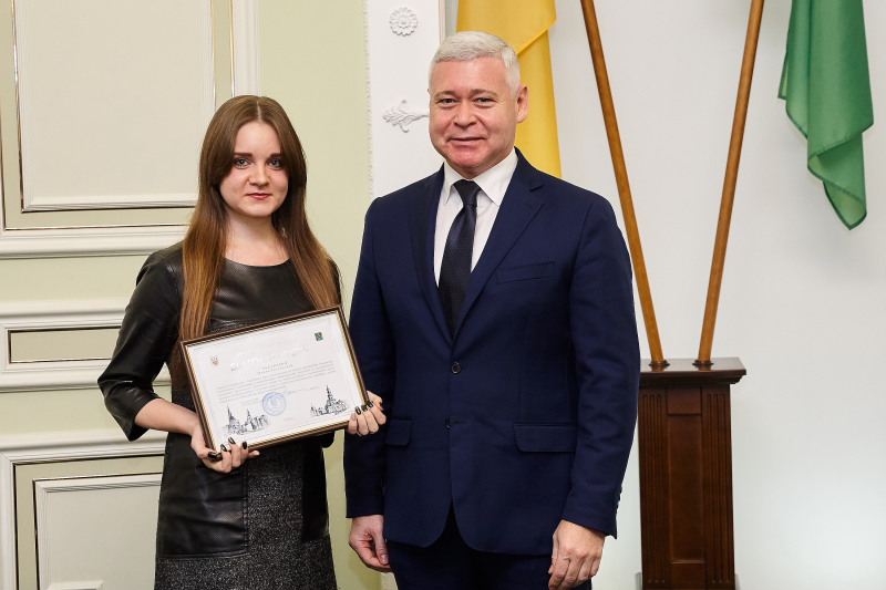 Ігор Терехов вручив премії Харківської міської ради