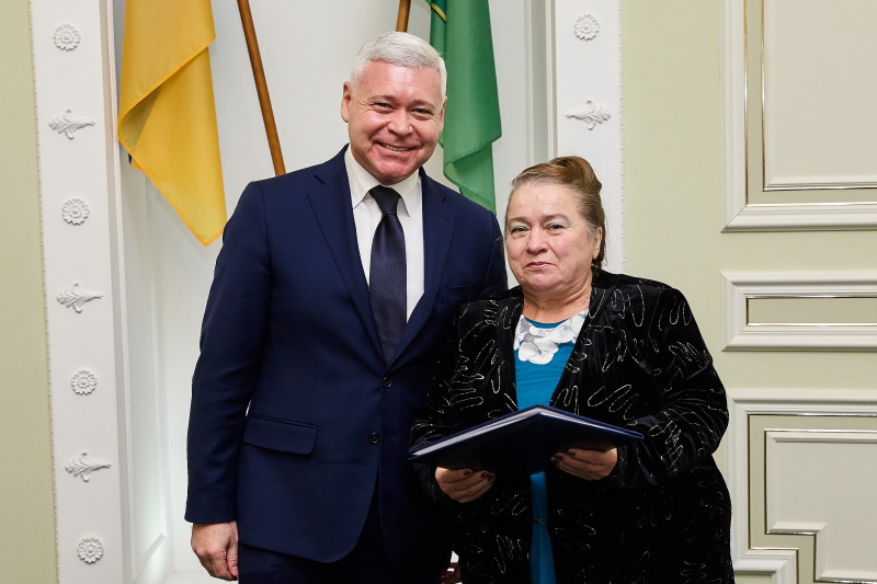 Ігор Терехов вручив премії Харківської міської ради
