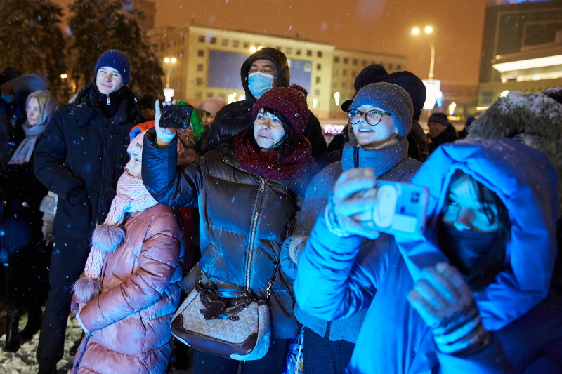 На площі Свободи відкрилася головна ялинка міста